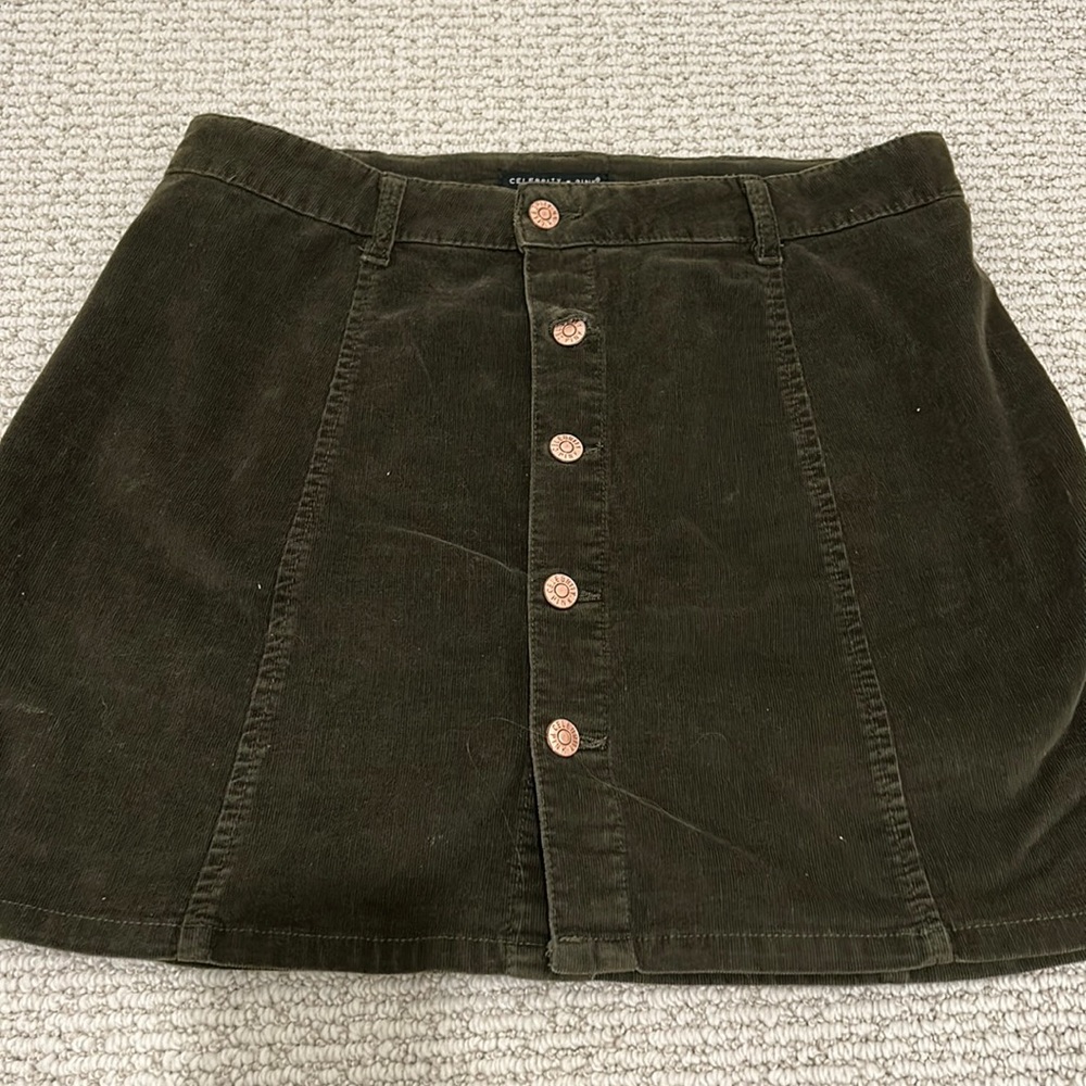Green button skirt